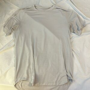 Men’s Lululemon License to Train Short Sleeve T Shirt, White, Size Large